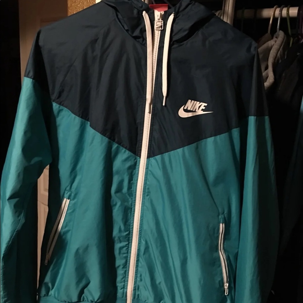 Nike windbreaker